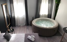 Apartment Zagreb Jacuzzi