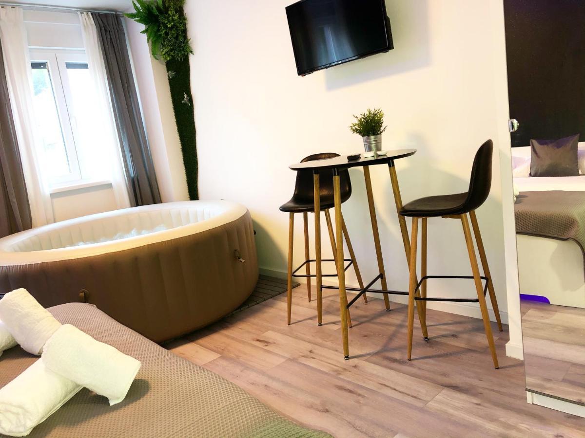 Apartment Zagreb Jacuzzi Extérieur photo