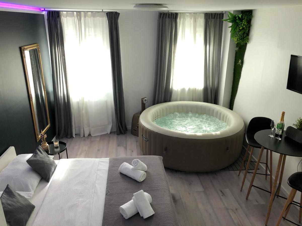 Apartment Zagreb Jacuzzi Extérieur photo