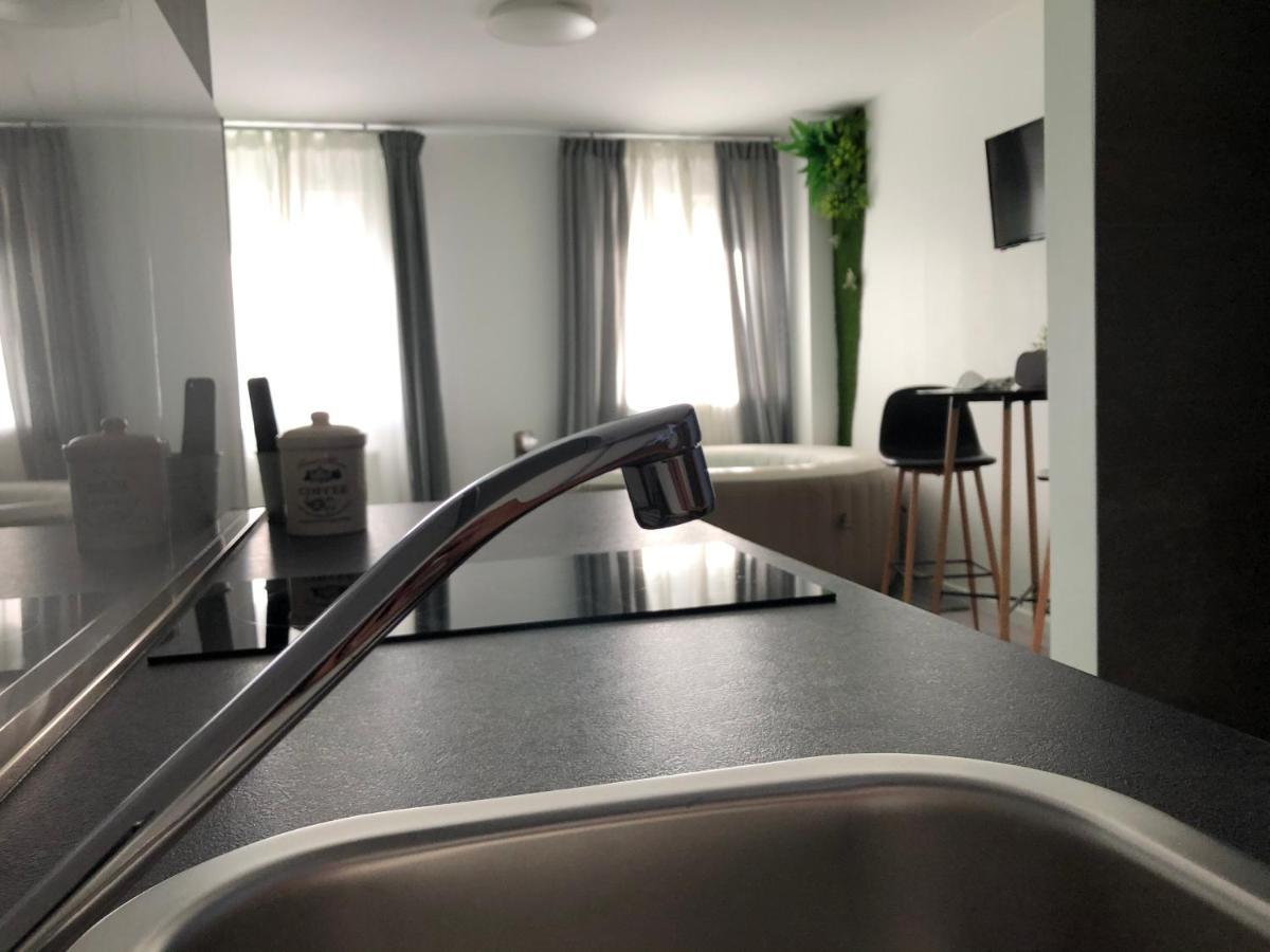 Apartment Zagreb Jacuzzi Extérieur photo