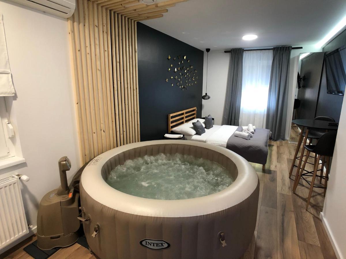 Apartment Zagreb Jacuzzi Extérieur photo